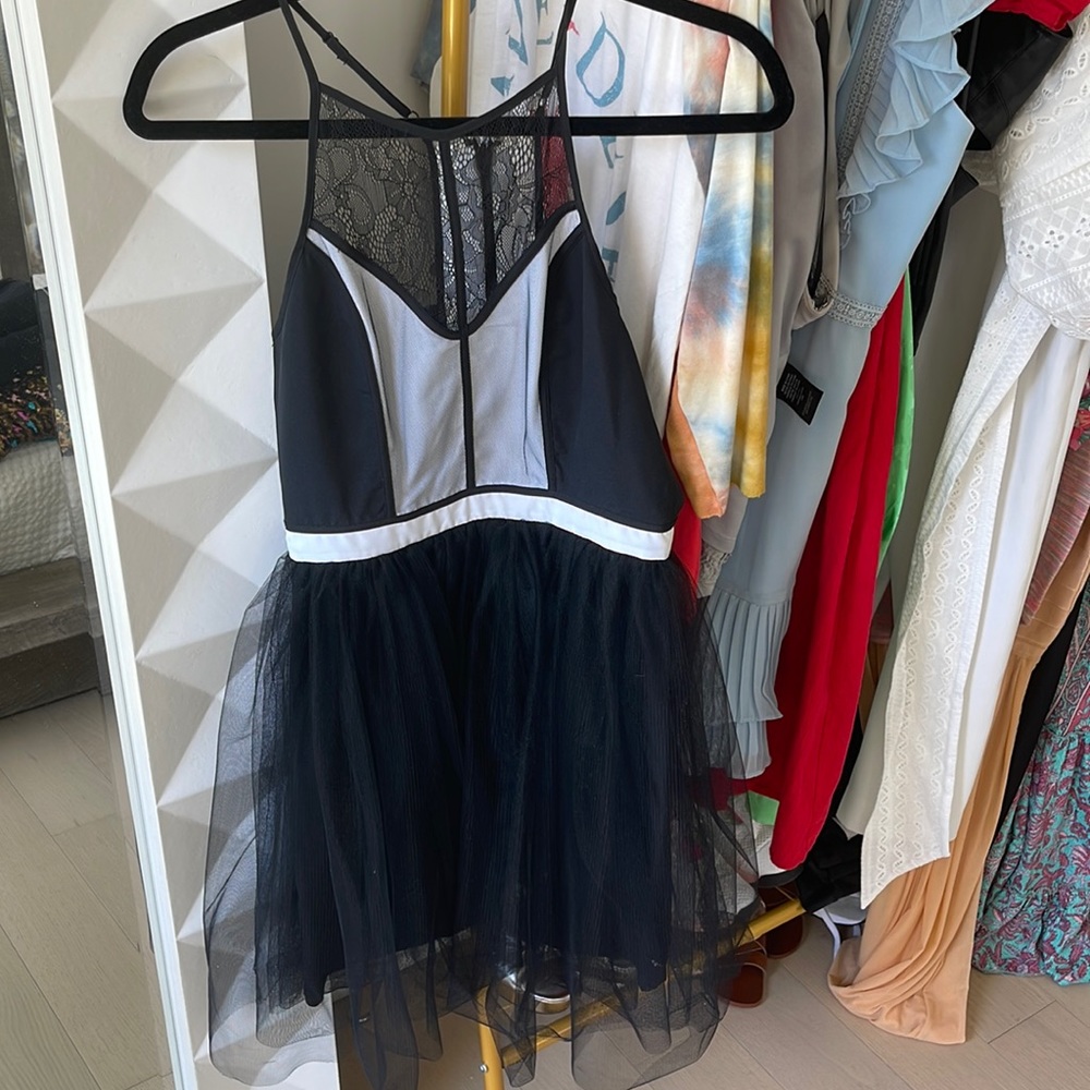 BCBG GENERATION MINI DRESS